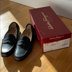 Salvatore Ferragamo Barocco Navy